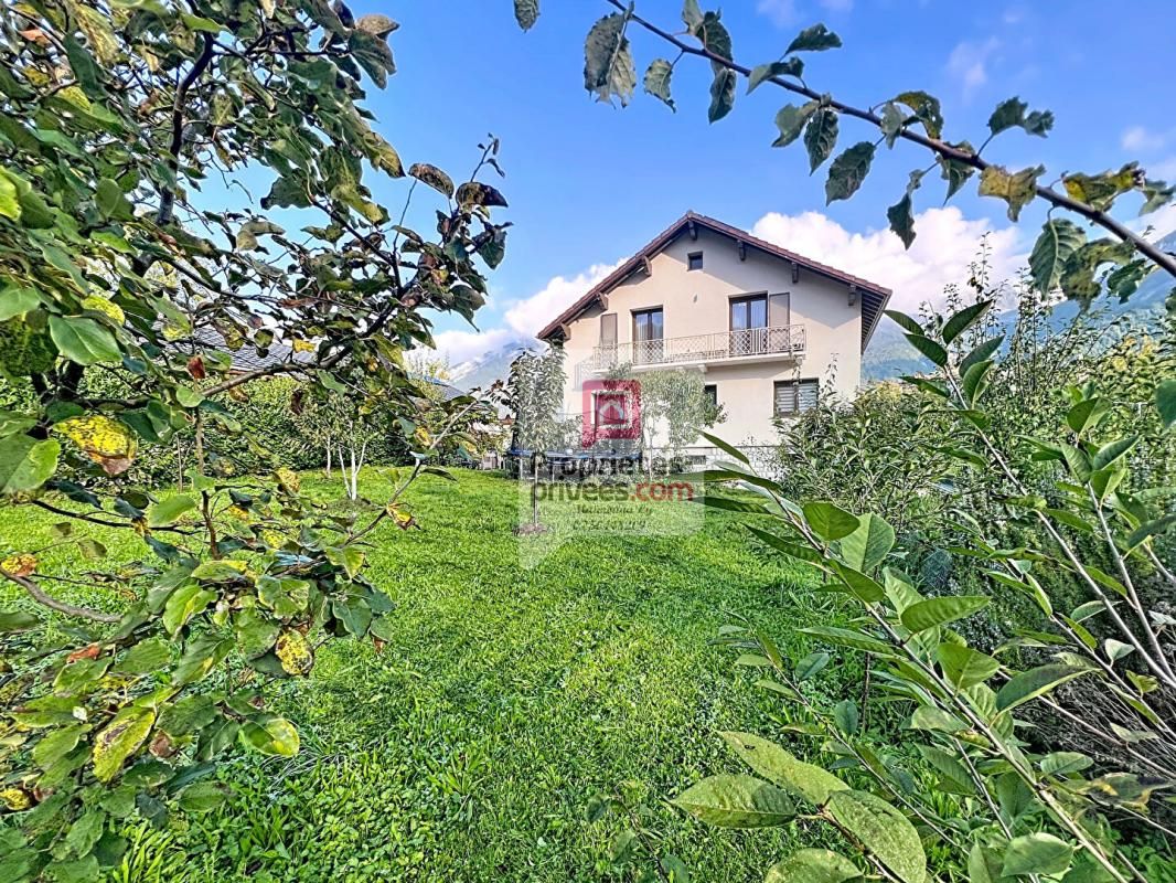 UGINE Maison Ugine 18 pièces 240 m2 1