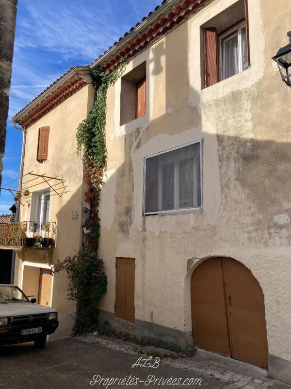UZES Maison de village dans le triangle Uzes/Nîmes/Alès 10 pièce(s) 153,45 m2 1