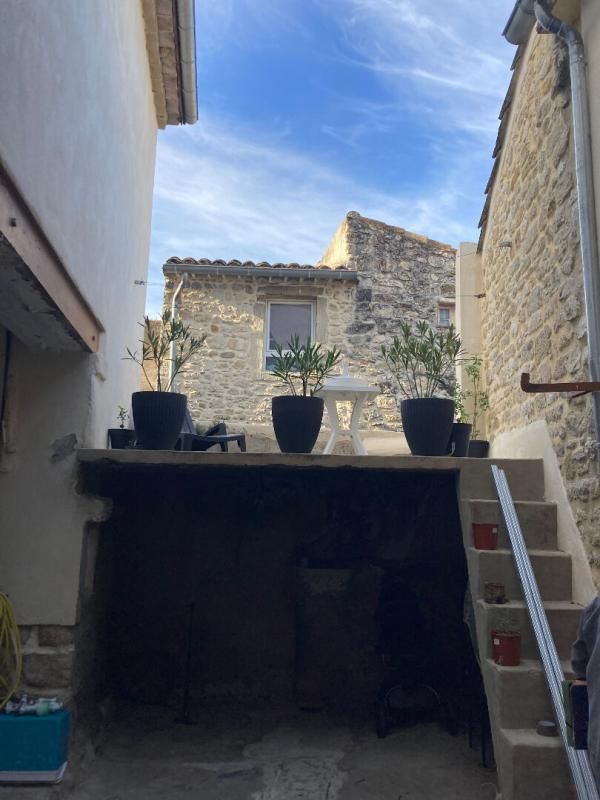 UZES Maison de village dans le triangle Uzes/Nîmes/Alès 10 pièce(s) 153,45 m2 2