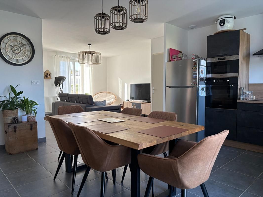 CRE Maison Cre Sur Loir 3 pièce(s) 70.12 m2 3