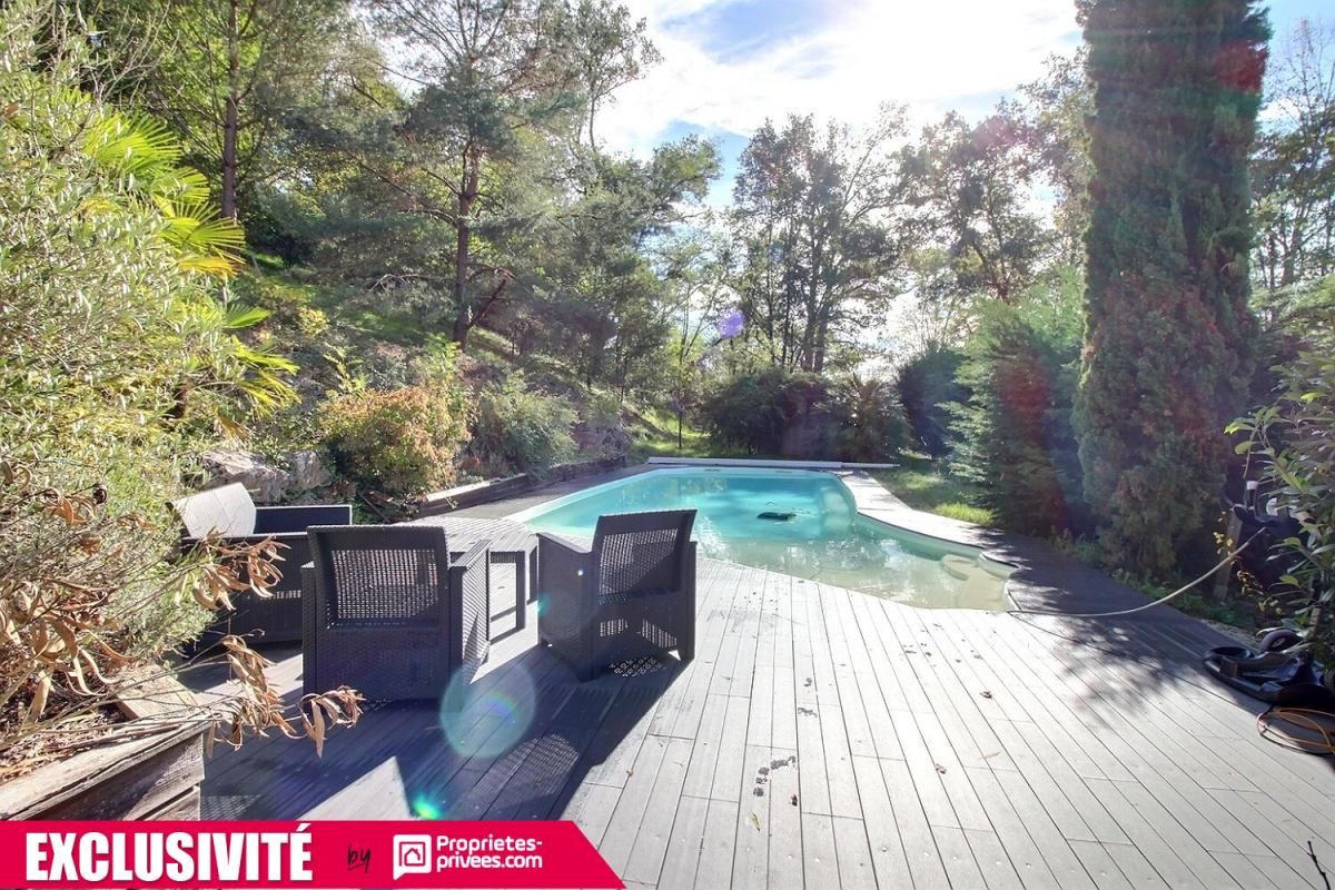 BRIVE-LA-GAILLARDE EXCLUSIVITE : Maison plain pied T7 -154m² - PISCINE - Terrain de 4000m² / 5 chambres+1 bureau / MALEMORT 4