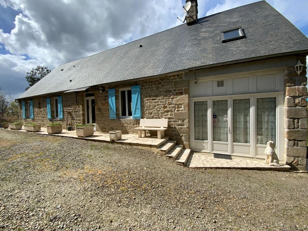 JUVIGNY-LE-TERTRE propriété  de charme avec dépendances 12 pièce(s) 262 m2 1