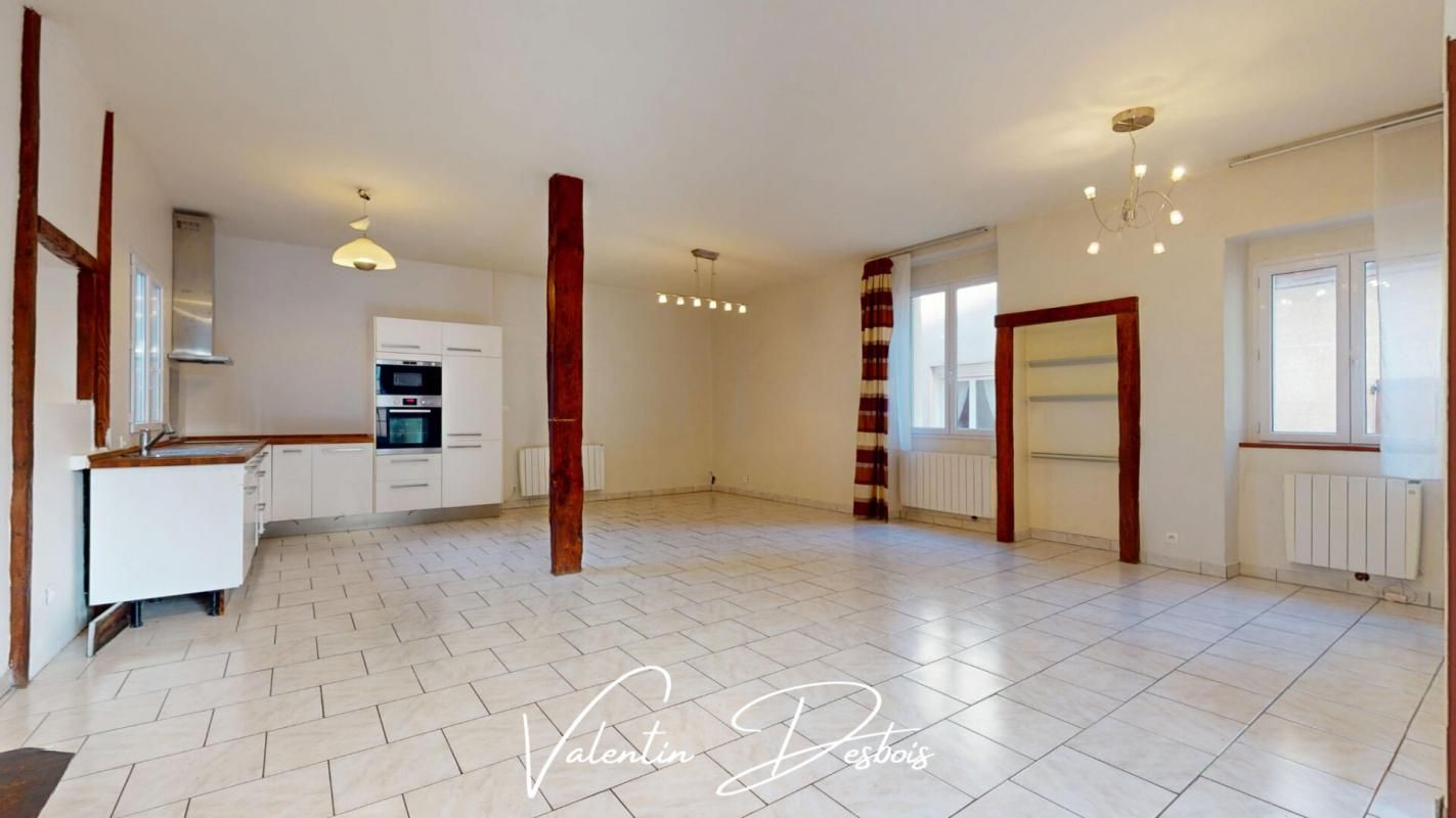 CARCASSONNE SECTEUR CARCASSONNE - IMMEUBLE MIXTE, COMMERCE LOUE, LOGEMENT LIBRE 3