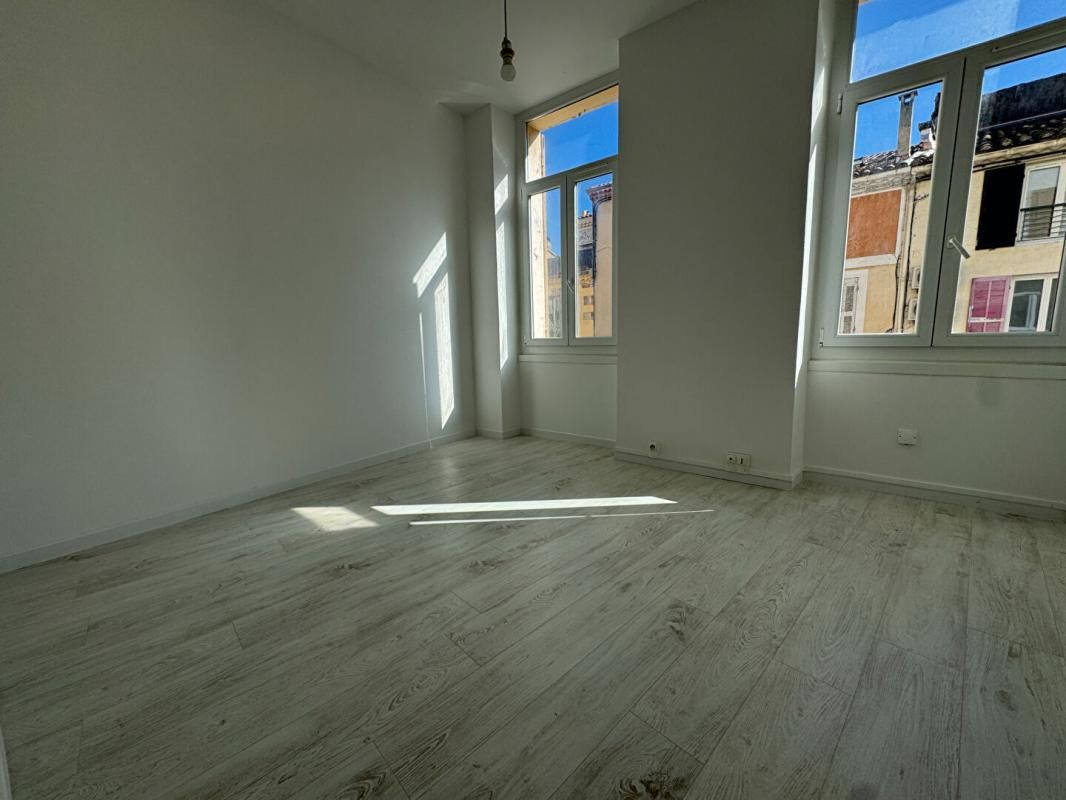 ISTRES APPARTEMENT DE TYPE 3 AVEC CAVE 2