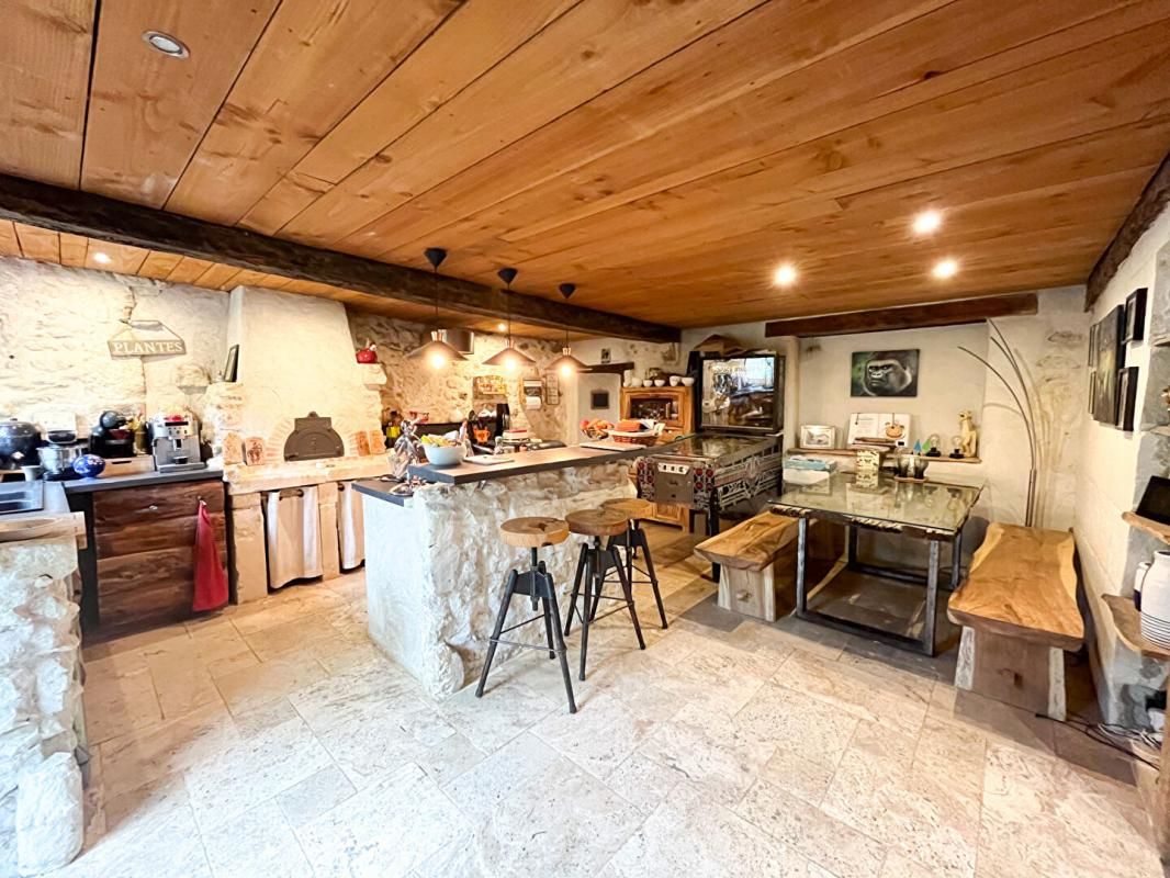 NOUANS-LES-FONTAINES Maison Nouans Les Fontaines 7 pièce(s) 140.95 m2 3