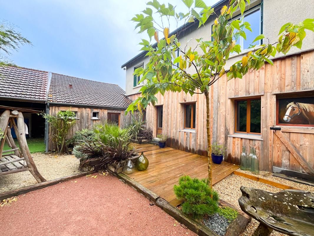 NOUANS-LES-FONTAINES Maison Nouans Les Fontaines 12 pièce(s) 260 m2 1