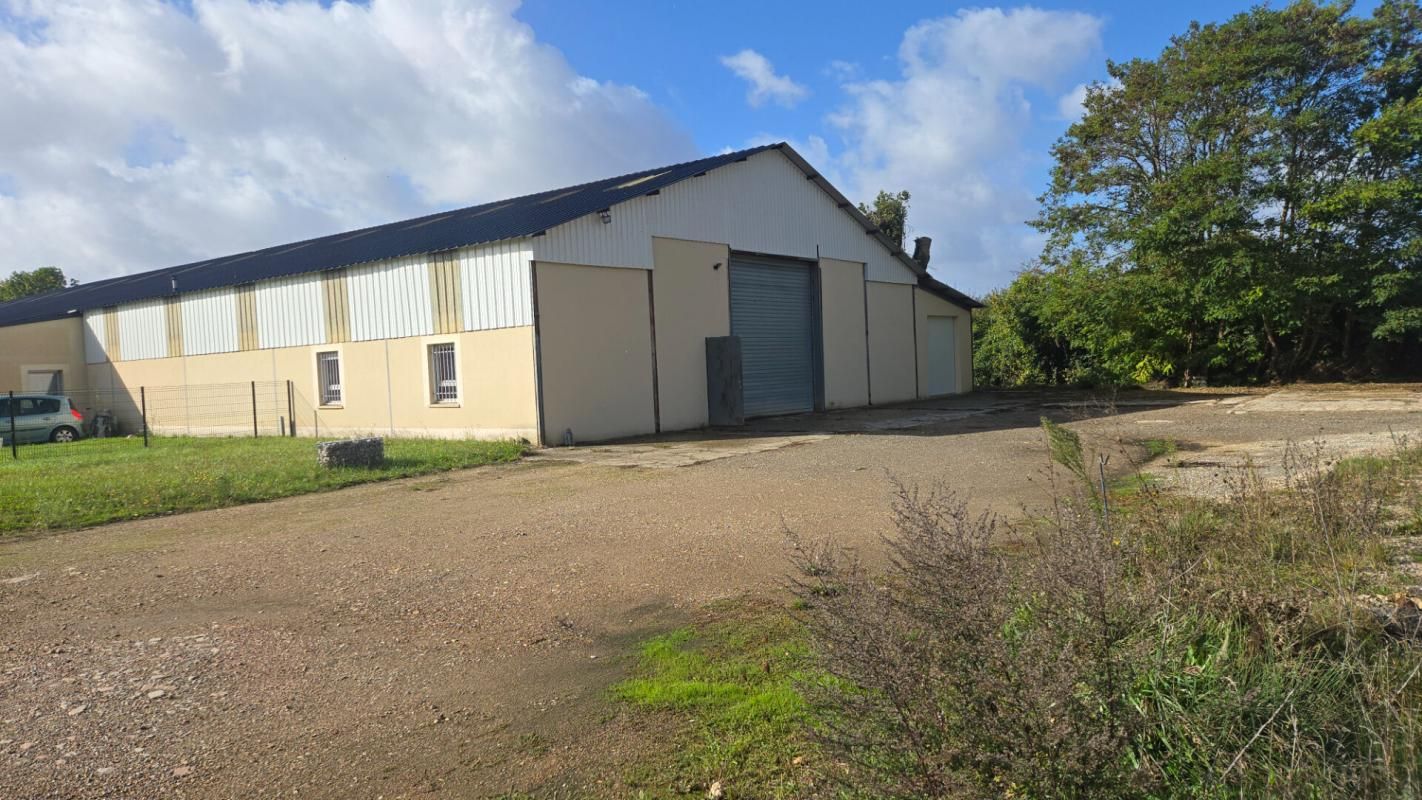 DREUX Secteur EST DREUX 28 - Local d'activité  260 m² + Parcelle terrain 2