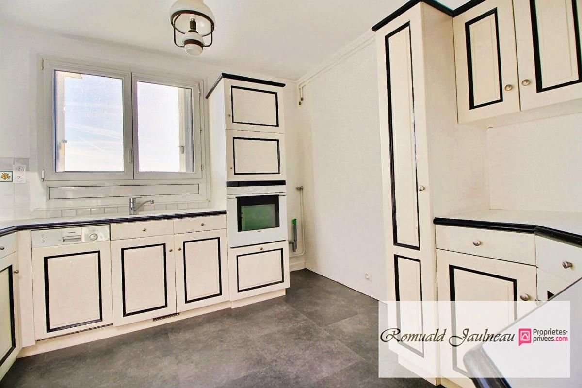 LUCE Appartement à Lucé 3 pièces de 74 m2 2