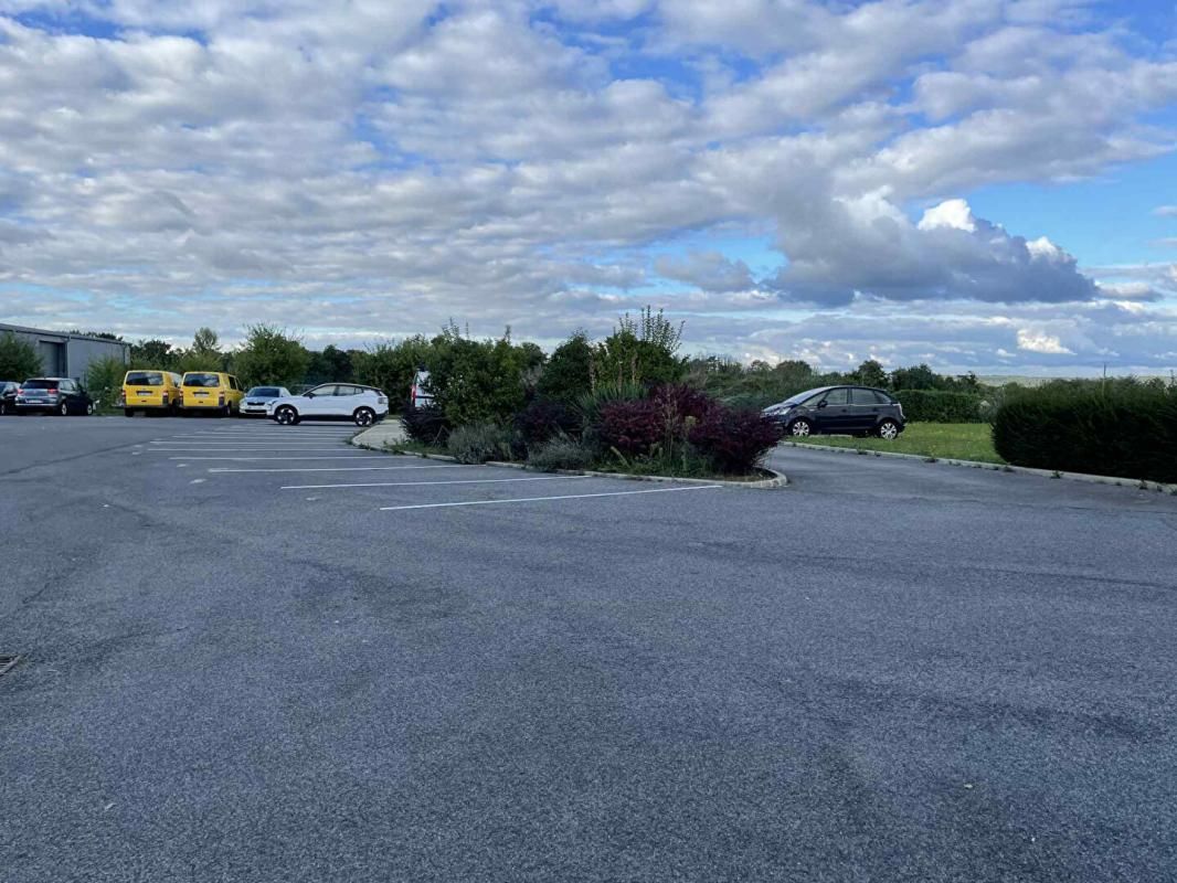 CREIL Secteur CREIL, Parc Alata - BUREAUX 75 m² et 85 m² 4