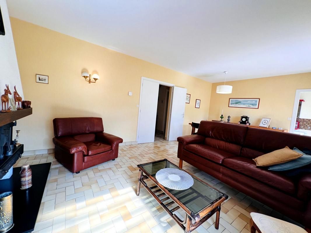 VANNES Maison  5 pièces 121 m2- 4 chambres- Garage 3