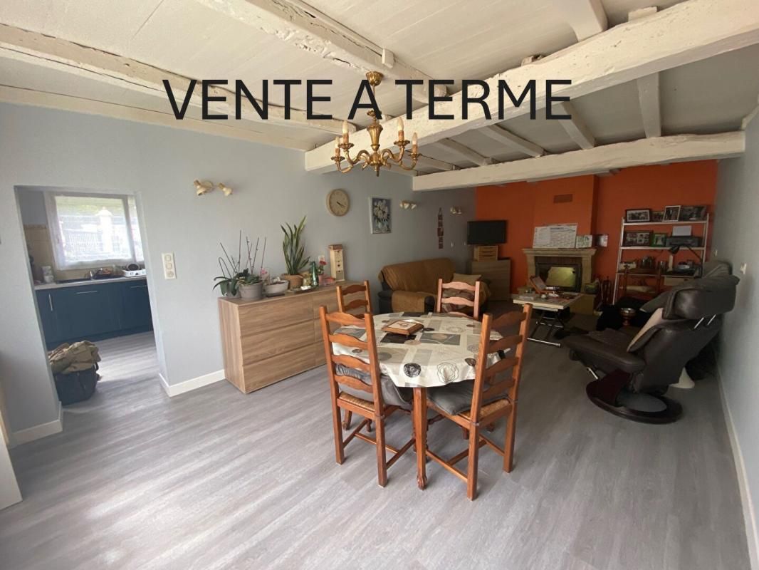 SAINTES EXCLUSIVITE  VENTE A TERME LIBRE Maison Saintes 5 pièce(s) 161 m2 1
