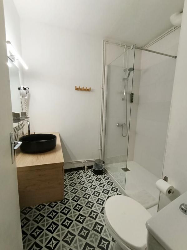 SALON-DE-PROVENCE Appartement Salon De Provence 1 pièce(s) 17.66 m2 3