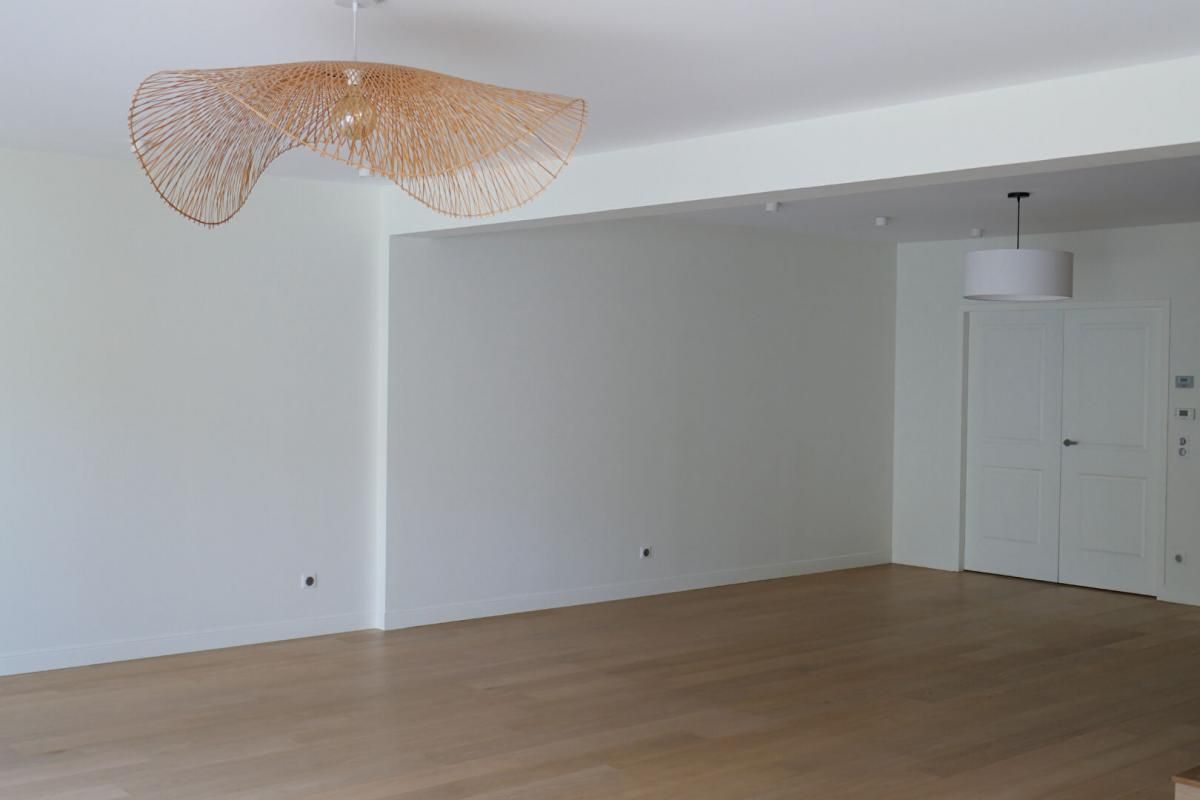 LE BOUSCAT LE BOUSCAT  DUPLEX D'ARCHITECTE AVEC ENTREE INDEPENDANTE  AVEC UN ESPRIT MAISON ET JARDIN PRIVATIF 4