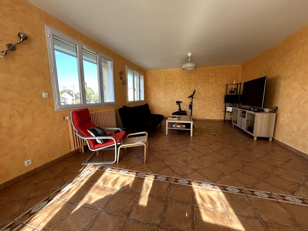 NEVERS Grande Maison Nevers Quartier Montapins 4