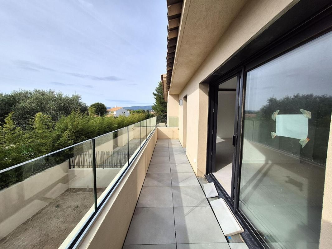 Appartement Six Fours Les Plages 3 pièces 61.80 m2