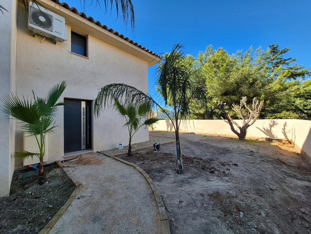 SIX-FOURS-LES-PLAGES Maison Six Fours Les Plages 5 pièces 117 m2 3