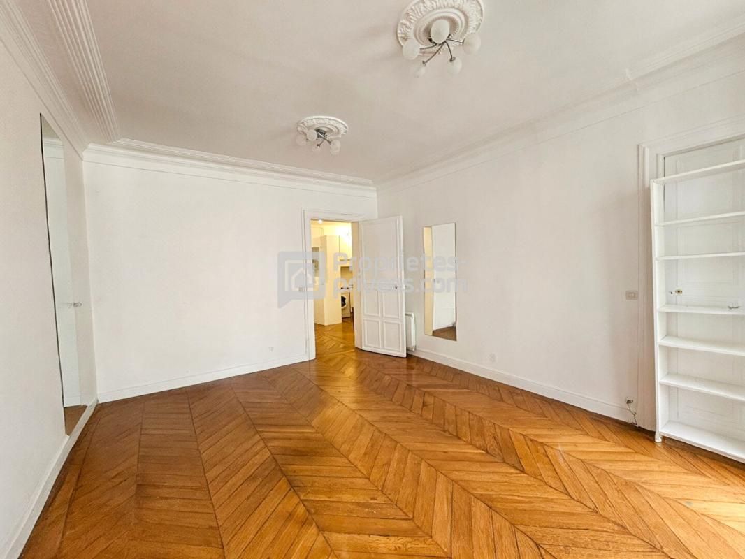 PARIS-9E-ARRONDISSEMENT Appartement Paris 9ème arrondissement rue Lamartine 3 pièces 44.86 m2 4