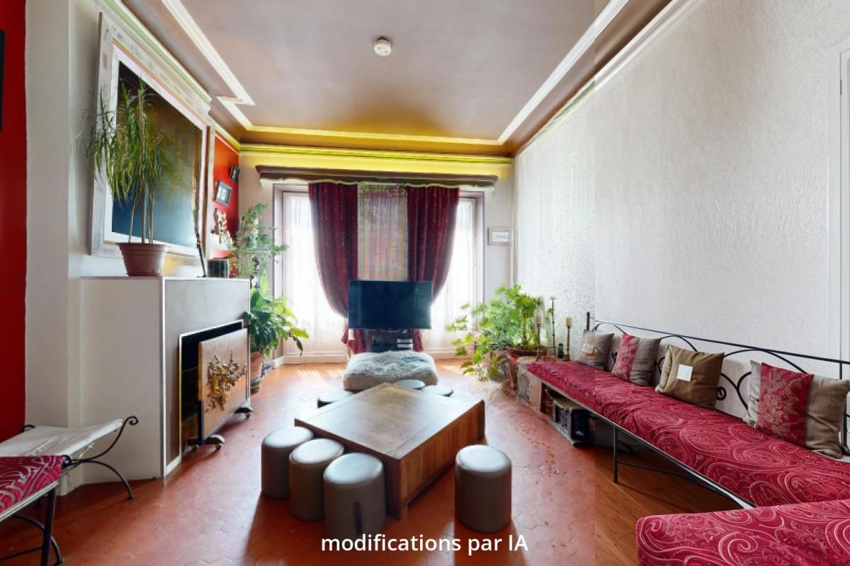 MARSEILLE-1ER-ARRONDISSEMENT Appartement Marseille 6 pièce(s) 157.83 m2 1