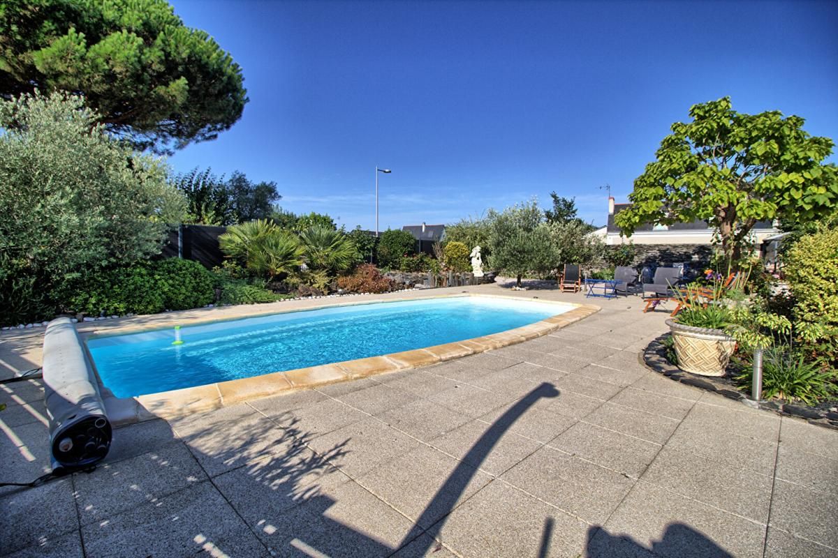 ANGERS Ensemble immobilier idéal GITES MAISON D'HÔTES411 m2 2