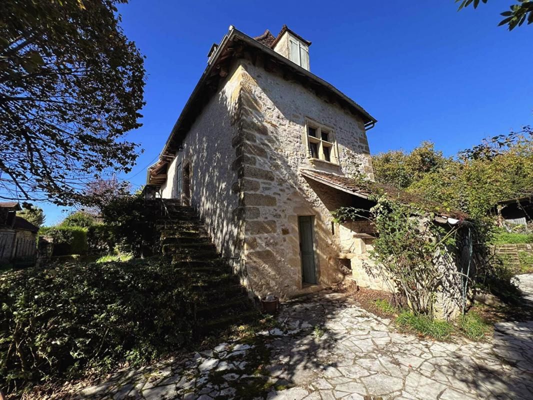 SAINT-RAPHAEL Maison St Raphael 7 pièce(s) 180 m2 1