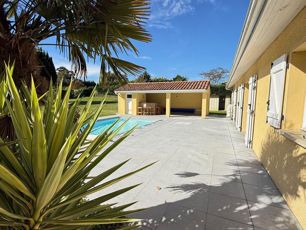 LE HOUGA Maison Le Houga 5 pièce(s) 120 m2 1