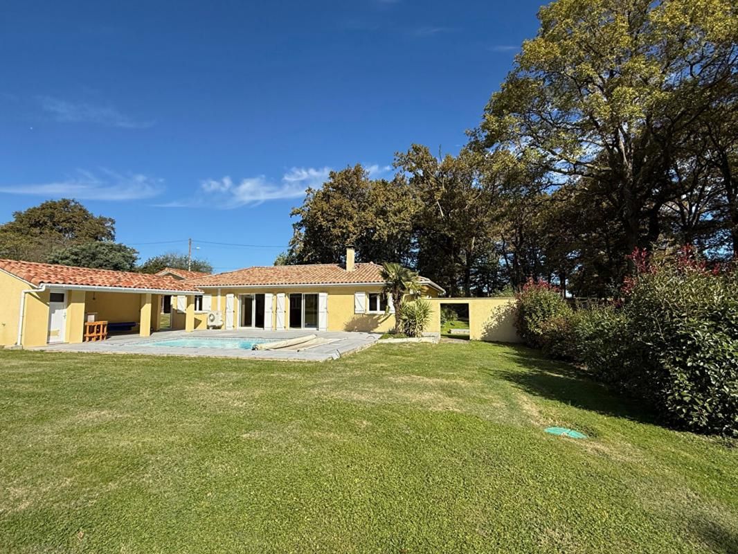 LE HOUGA Maison Le Houga 5 pièce(s) 120 m2 3