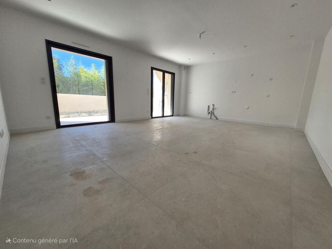 SIX-FOURS-LES-PLAGES Appartement Six Fours Les Plages 4 pièces 81.90 m2 en rez de jardin 4