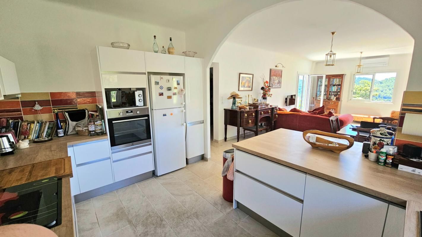 CLAVIERS Deux logements indépendants dans cette belle villa rénovée 2