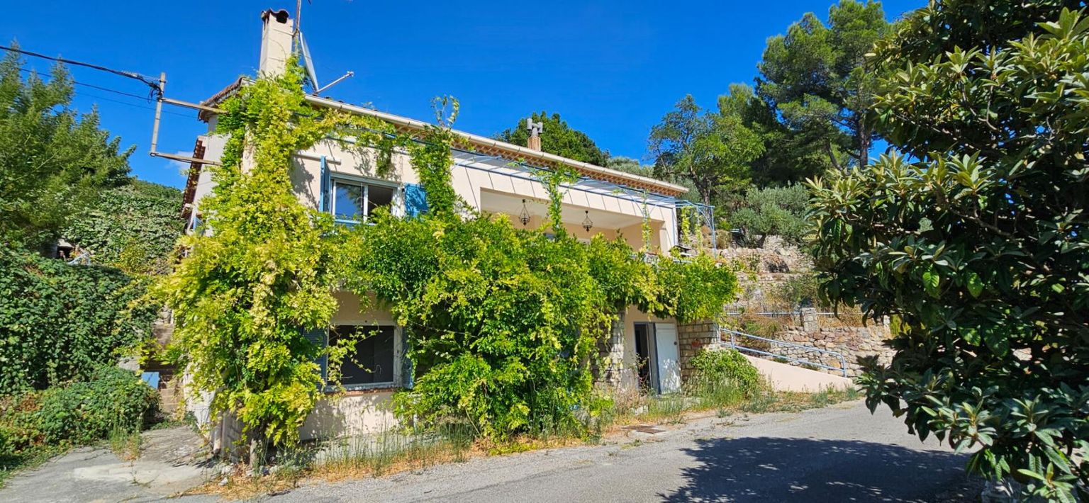 CLAVIERS Deux logements indépendants dans cette belle villa rénovée 4