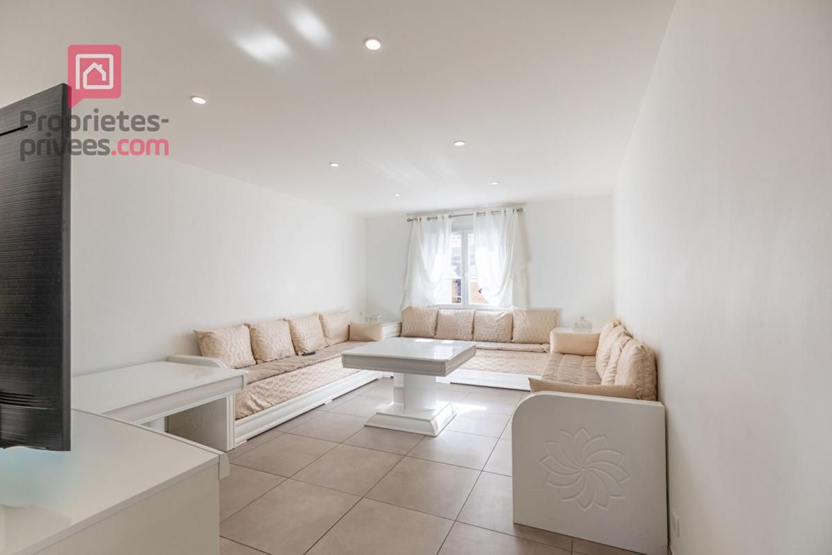 CARPENTRAS Maison de plain pieds de 103 m2 construite en  2022 à Carpentras. Terrain 302 m2 4