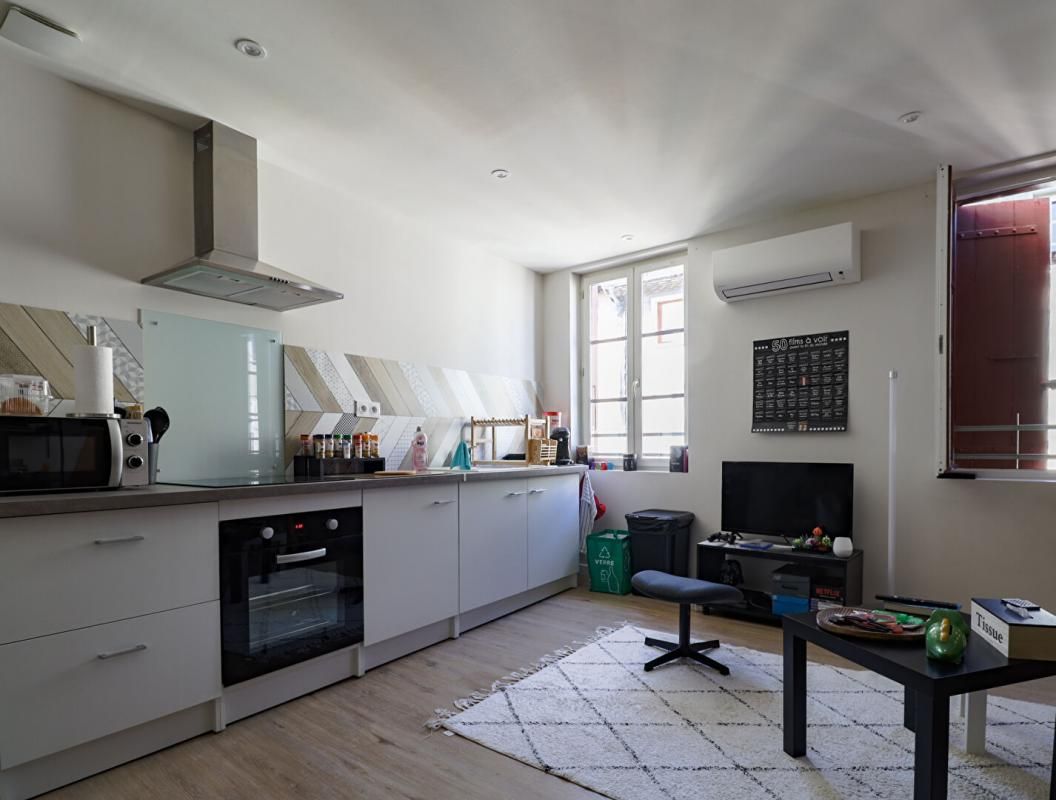 CASTRES Charmant T2 rénové de 41 m²  -  Centre-ville au calme 1