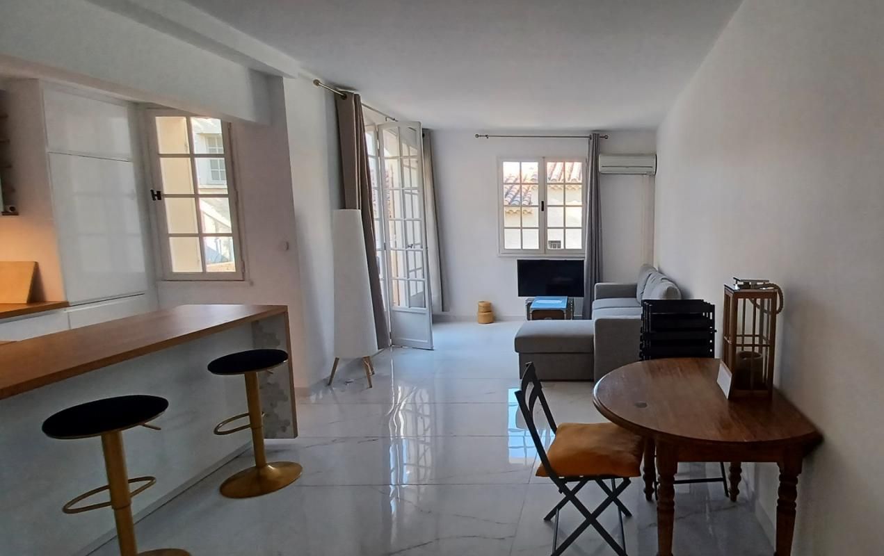 SAINT-CYR-SUR-MER Appartement 47 m2 - A 200 mètres du port et de la plage de La Madrague 2