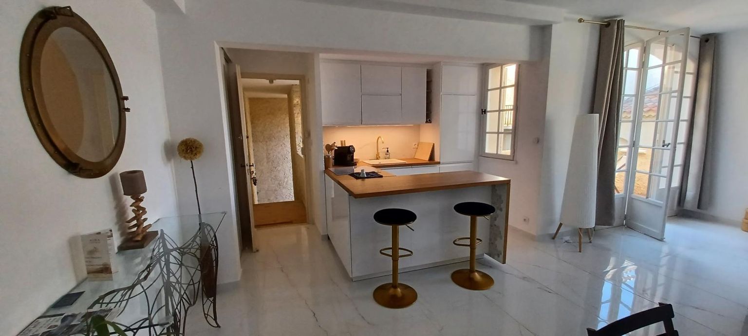 SAINT-CYR-SUR-MER Appartement 47 m2 - A 200 mètres du port et de la plage de La Madrague 3