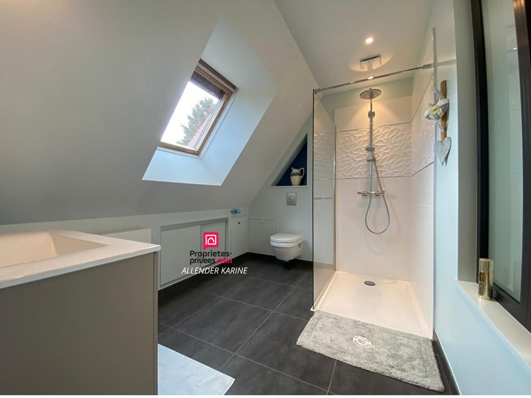 SAINT-DENIS-LES-SENS Maison St Denis Les Sens 5 pièce(s) 170 m2 2
