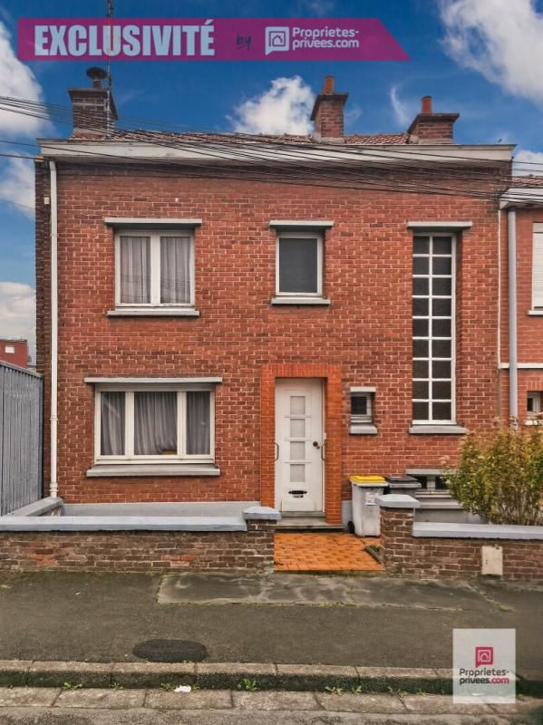 TOURCOING Tourcoing Pont de Neuville, maison semi individuelle à conforter avec 3 chambres, jardin, garage 1