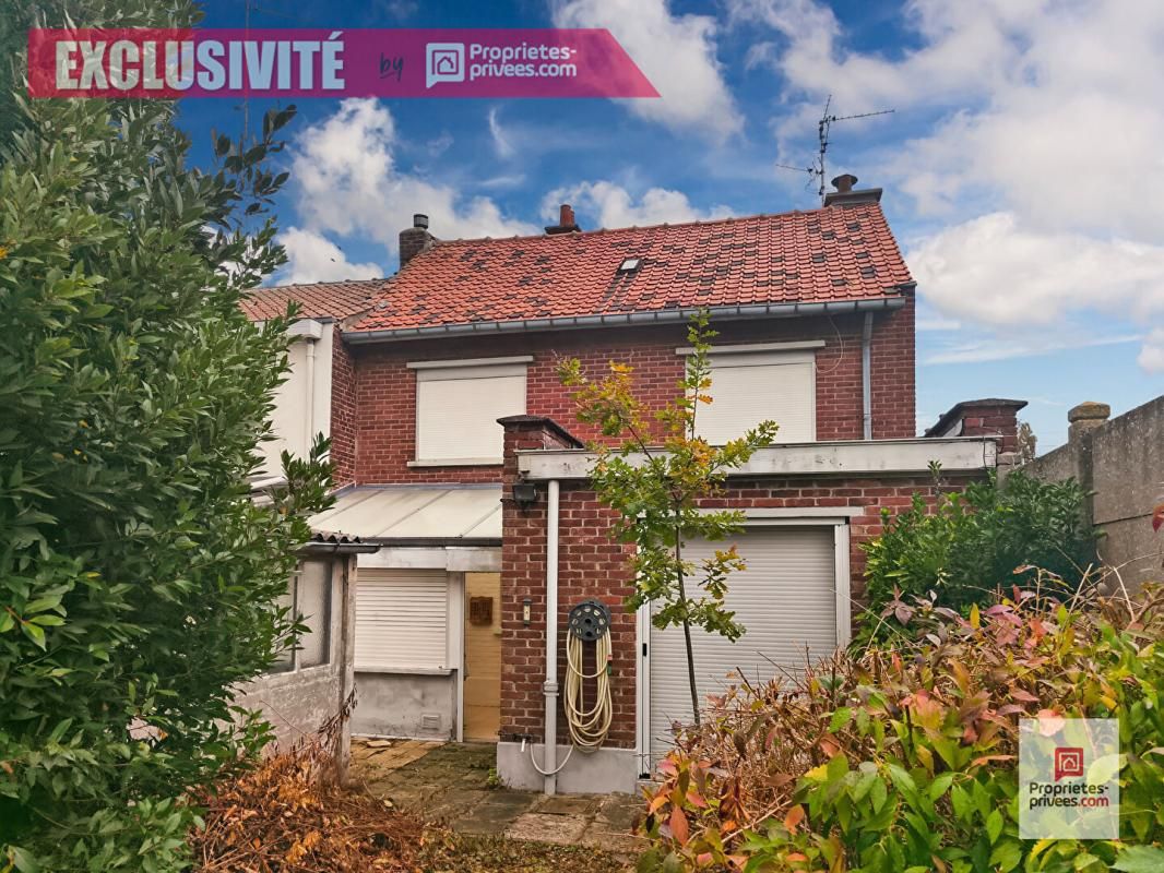 TOURCOING Tourcoing Pont de Neuville, maison semi individuelle à conforter avec 3 chambres, jardin, garage 2
