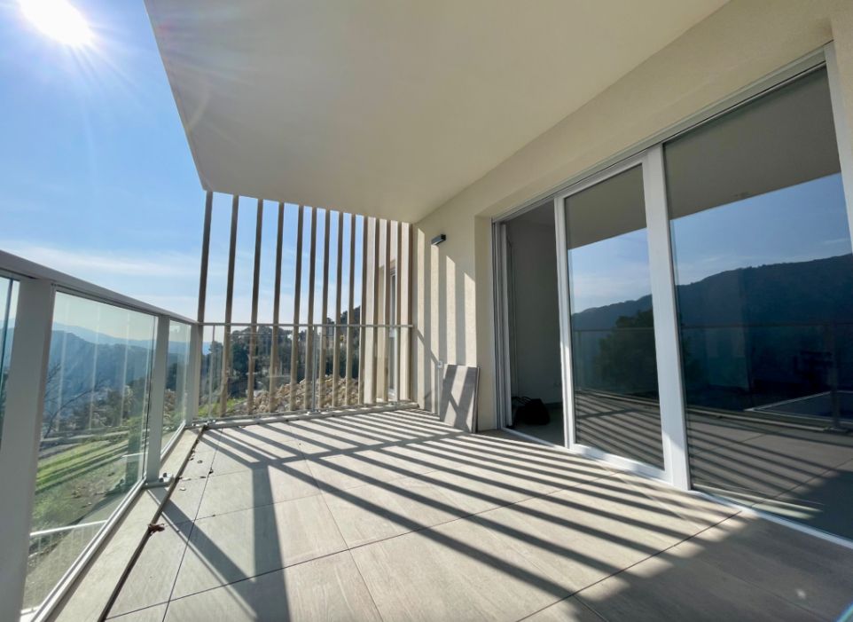 GILETTE Magnifique T3 de 66 m² avec sa terrasse de 10 m² 2