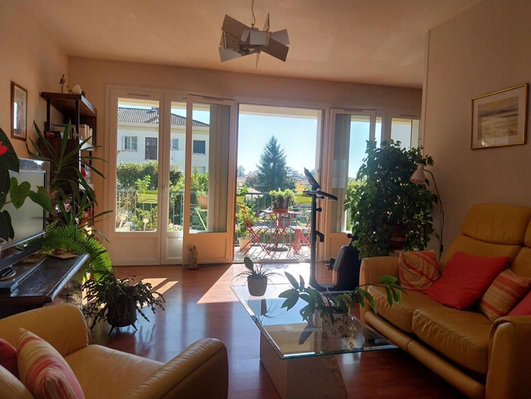 AGEN Agen 47000 Appartement 3 pièce(s) 81.56 m2 2