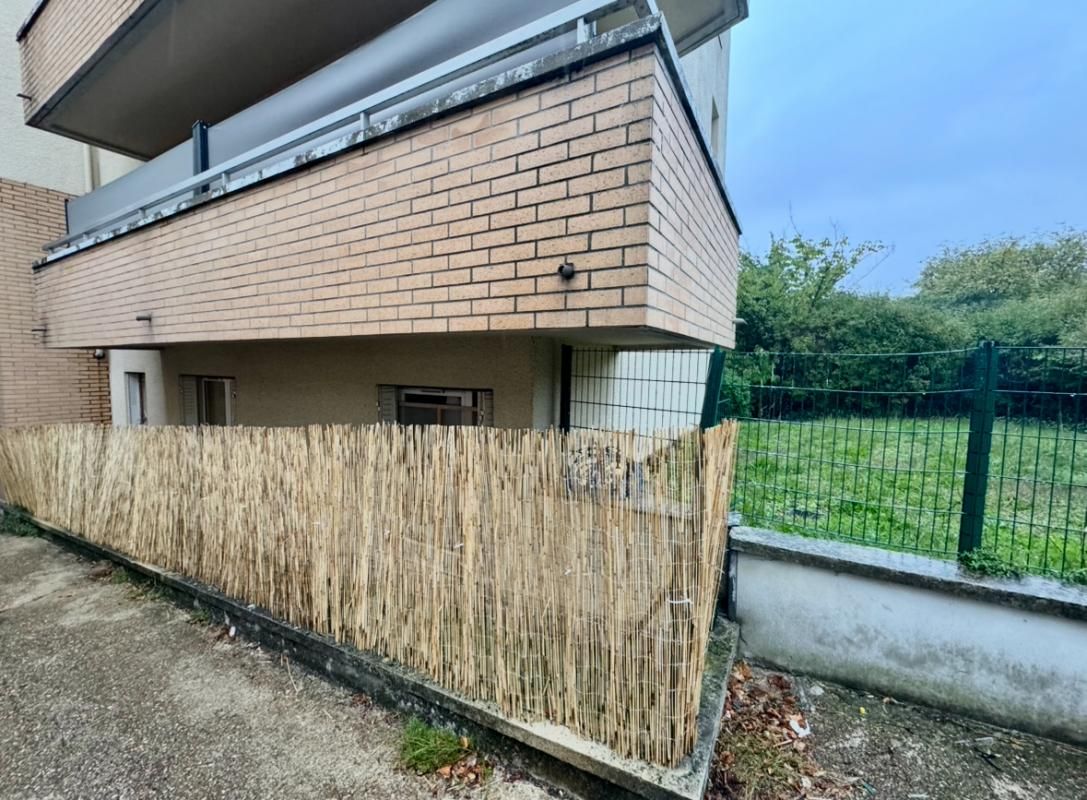FRESNES Appartement 3 pièces 70m2 avec cave et place de parking box 1
