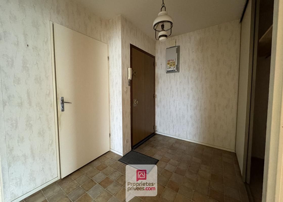 SAINT-BRIEUC Appartement  2 pièce(s) 48 m2 3
