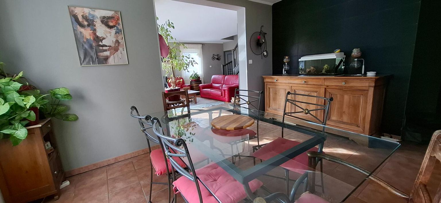 SAINT-DENIS-LES-BOURG Maison Saint Denis Les Bourg 150 m2 4