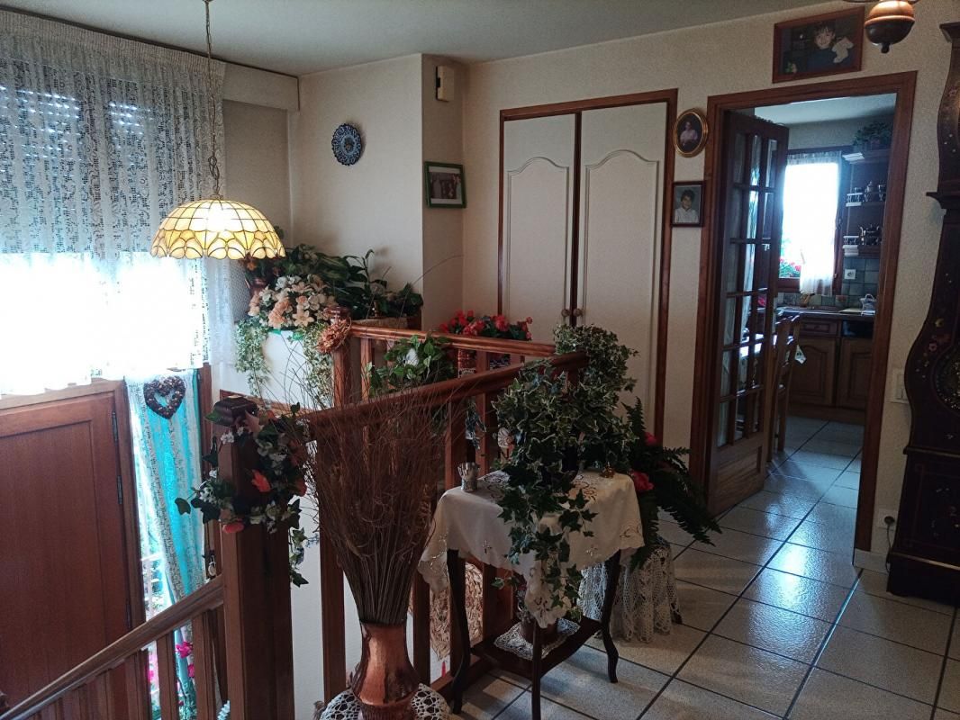 CEYRAT Ceyrat (63), VIAGER OCCUPE, maison de 132 m2 habitables sur 846 m2 de terrain 3