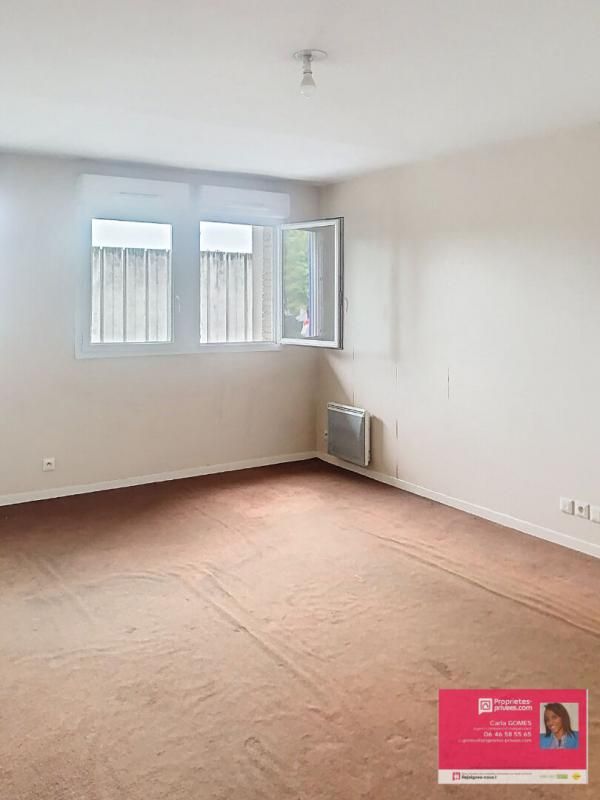 DRANCY Opportunité à saisir à Drancy ! À VENDRE -APPARTEMENT 3 PIÈCES 55 m2 À RÉNOVER à DRANCY 93700 2