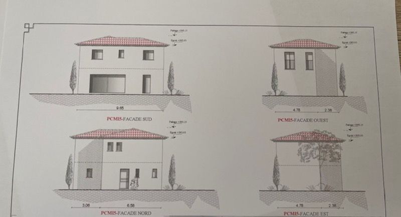 MONTAUROUX Terrain situé dans quartier résidentiel constructible avec permis en cours 1