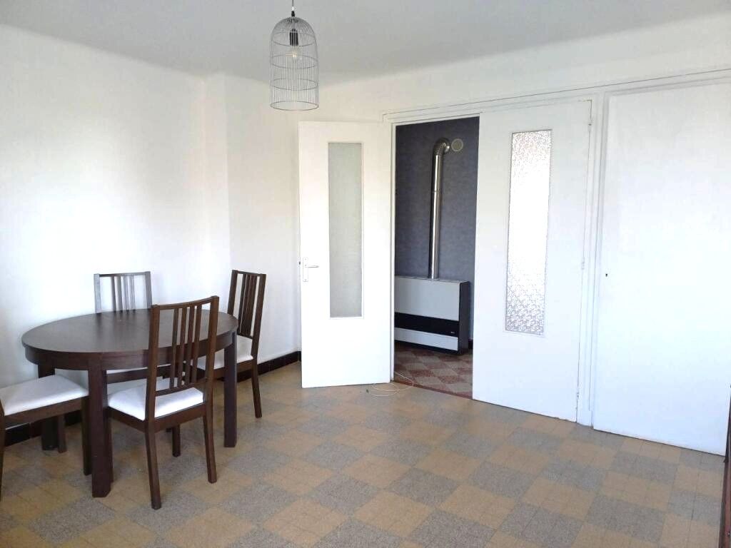 LYON-8E-ARRONDISSEMENT Dans Lyon 8ème T3 de 55 m2 3