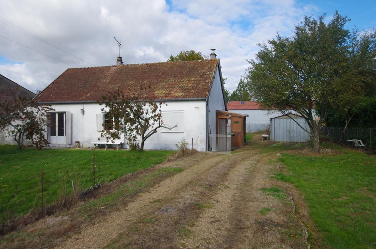 AILLANT-SUR-MILLERON Maison Aillant Sur Milleron 1
