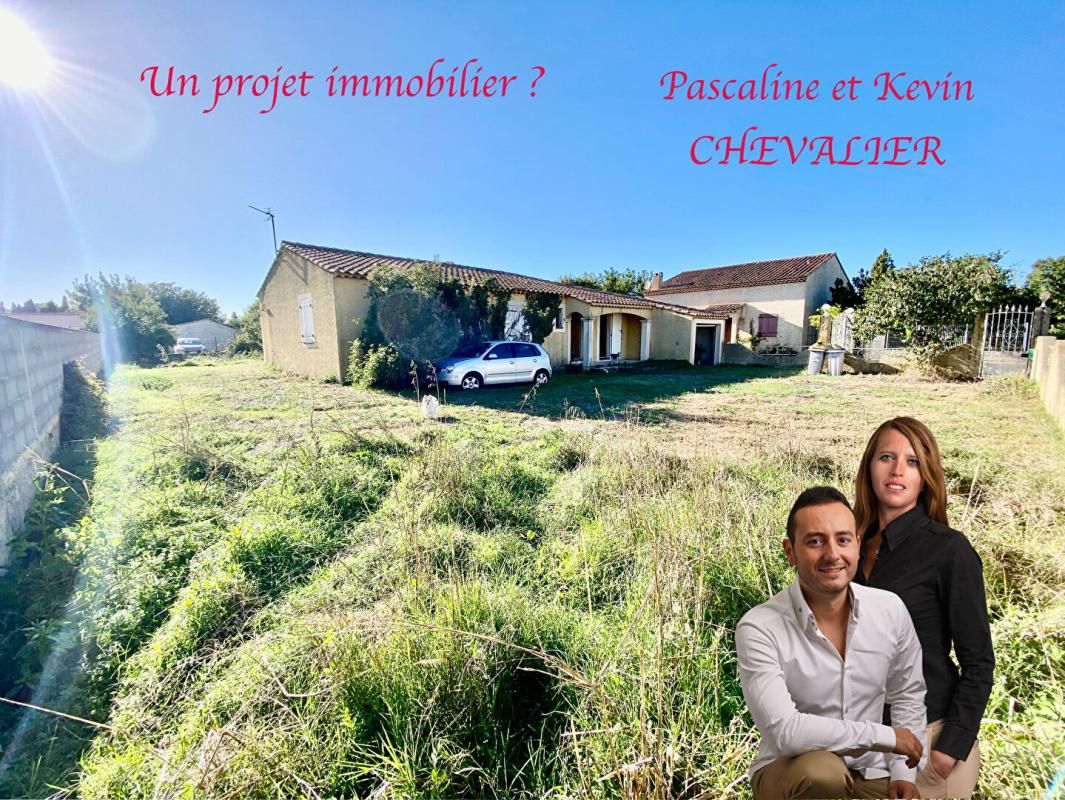 SALON-DE-PROVENCE À VENDRE - MAISON DE PLAIN-PIED 4 CHAMBRES - TERRAIN DE 1000 m²  - SALON-DE-PROVENCE 1