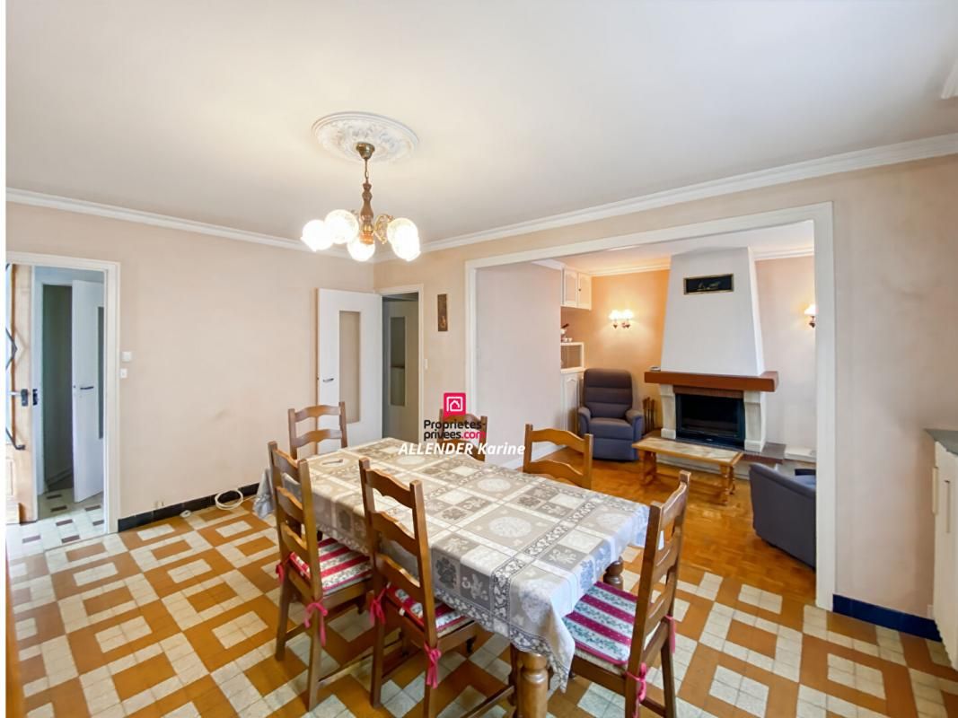 SAINT-CLEMENT Maison St Clement 4 pièce(s) 73 m2 2