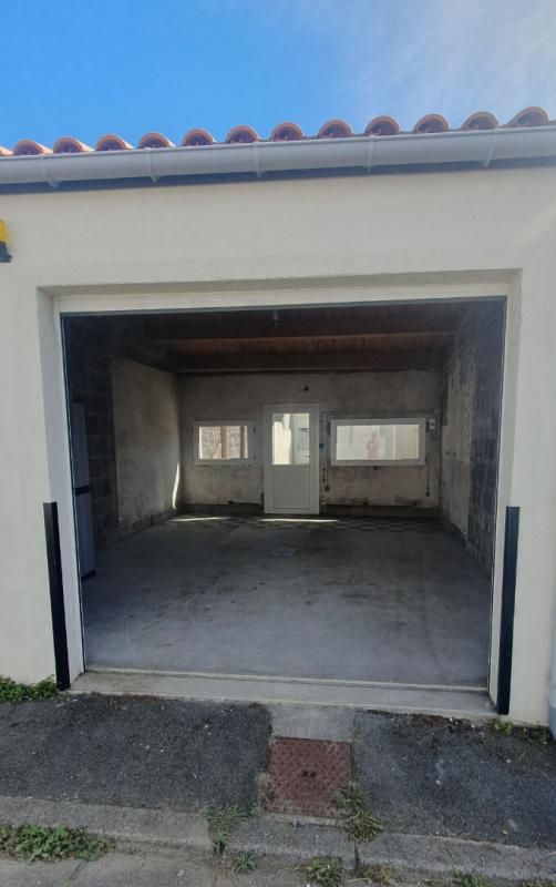 ROCHEFORT Maison Rochefort 3 pièce(s) 65 m2 + grand garage 2