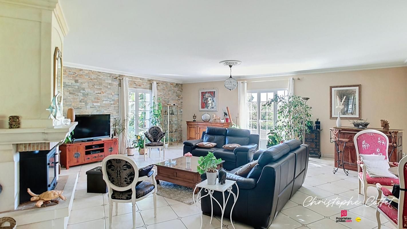 VALDIVIENNE Valdivienne - Villa 8 pièce(s) 295 m2 3